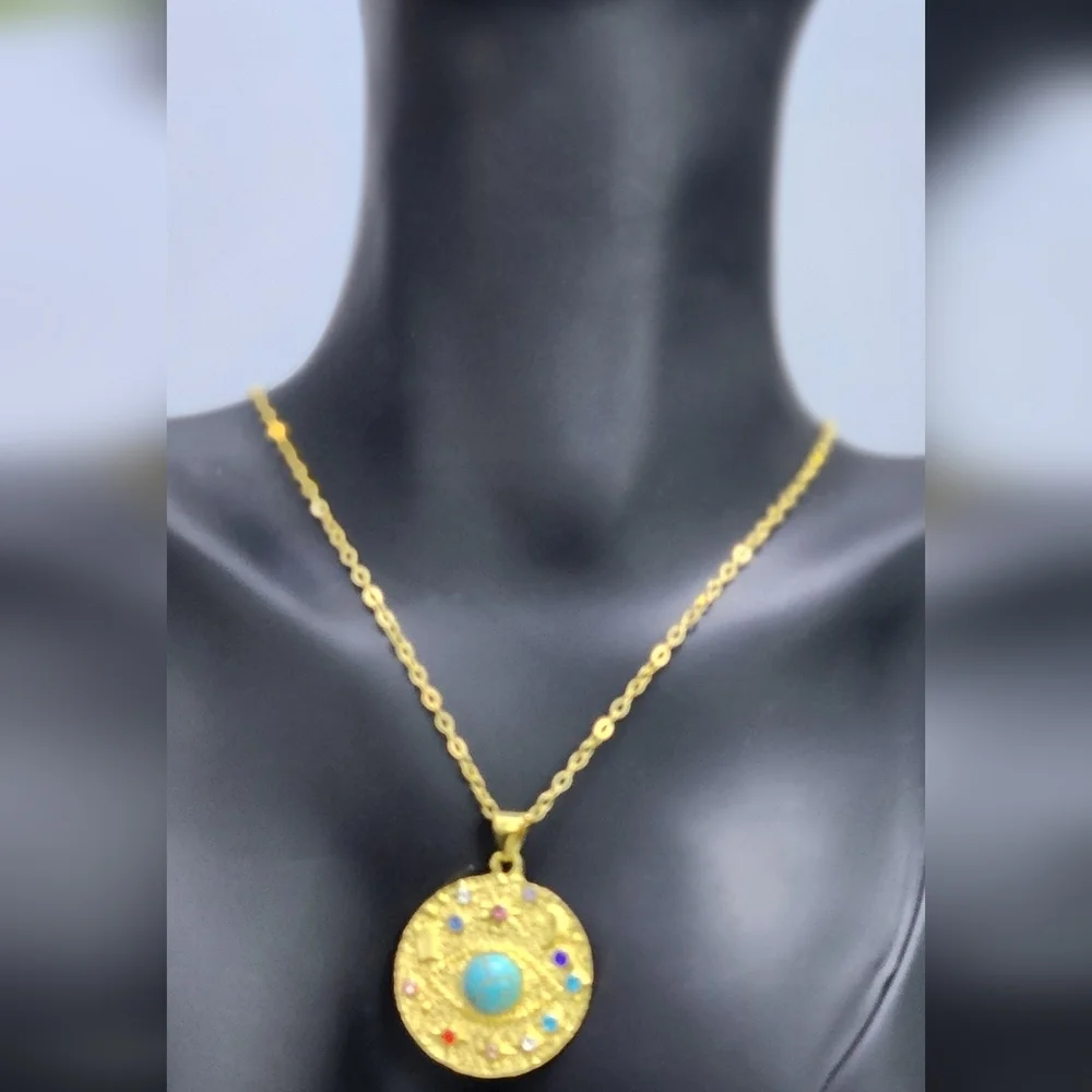 Gold Pendant Necklace with Turquoise Detail